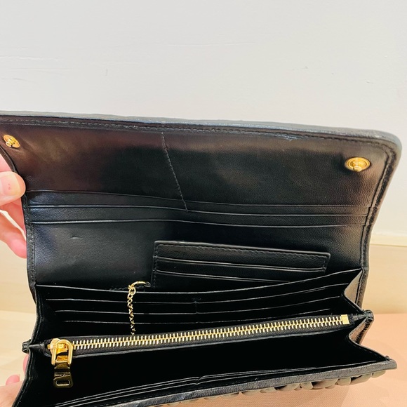 Classic Beautiful Long Clutch-Wallet from Prada - miu miu Matelasse Nero - Picture 3 of 4